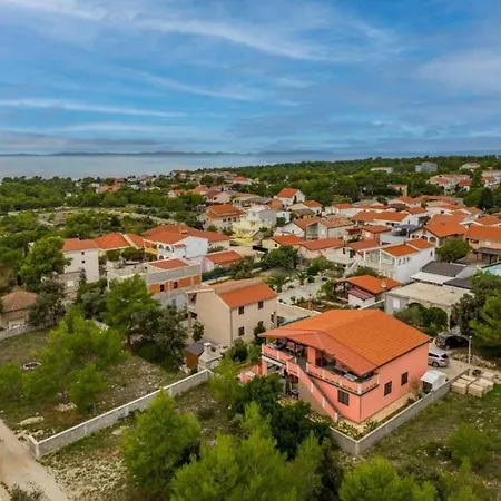 Appartement Zlata *